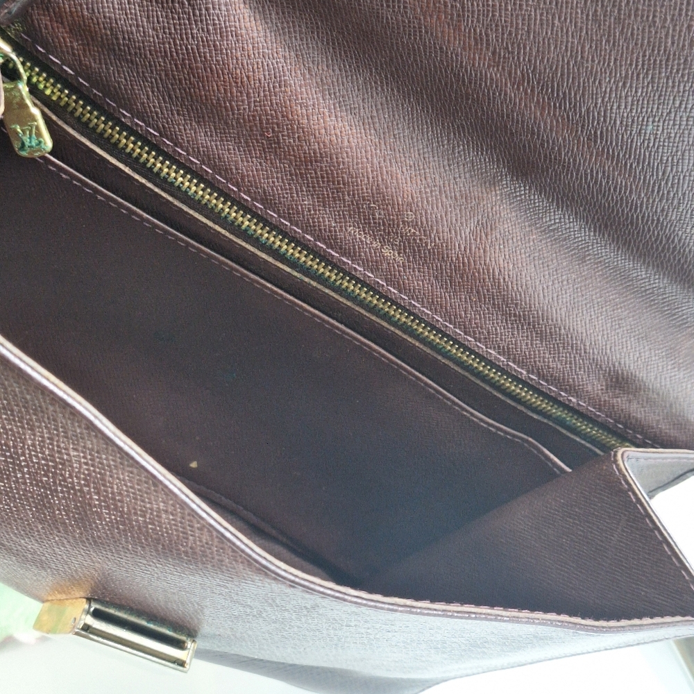 Louis Vuitton Taiga Selenga Pochette Grizzli - Picture 7 of 12